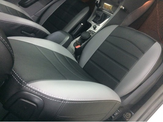 Авточехлы на Ford Focus 2 Coupe Авточехлы на Ford Focus 2 Coupe