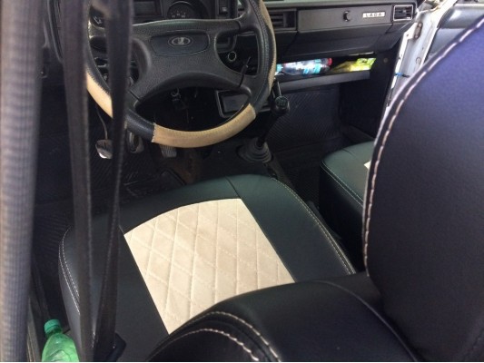 Авточехлы на Lada ВАЗ 2105 Авточехлы на Lada ВАЗ 2105